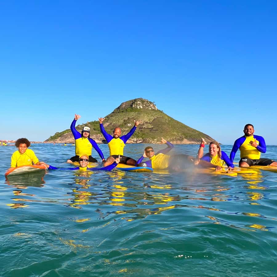 Rio de Janeiro: Surflessons and surfcoach. - Fifty minutes of practical surfing