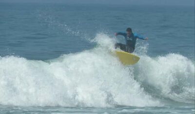 Surflessons and surfcoach.