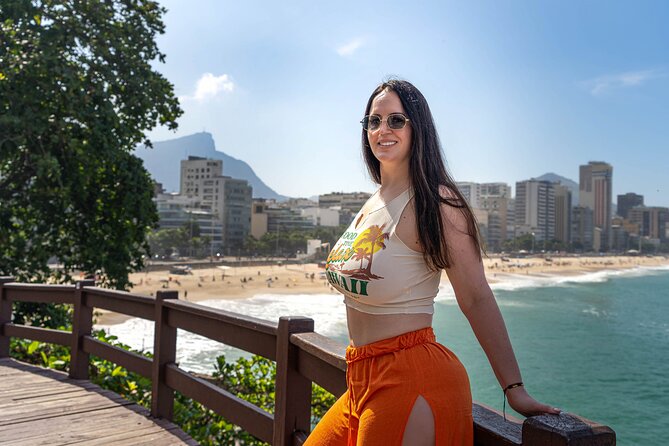 Rio DE Janeiro SUV Private City Tour : avoiding crowds and clouds - Dona Marta offers one of Rio’s best camera angles