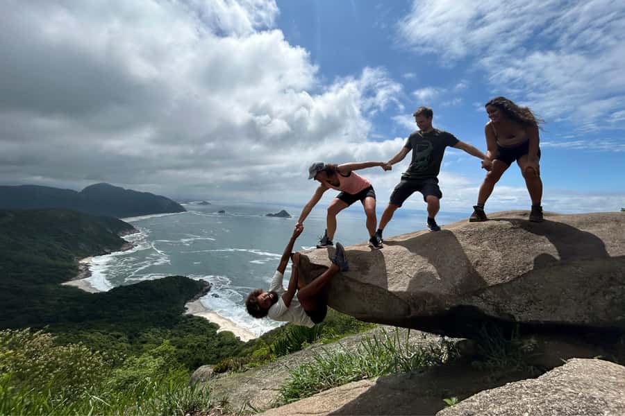 Rio de Janeiro: Telegrafo Rock Hike with Optional Beach Stop - What to bring for a more comfortable hike