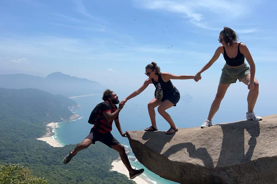 Rio de Janeiro: Telegrafo Rock Hike with Optional Beach Stop - The 1.5-kilometer climb through White Stone State Park