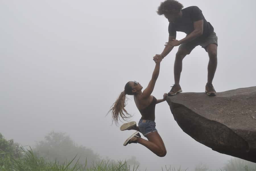 Rio de Janeiro: Telegrafo Rock Hike with Optional Beach Stop - How the guides affect the experience