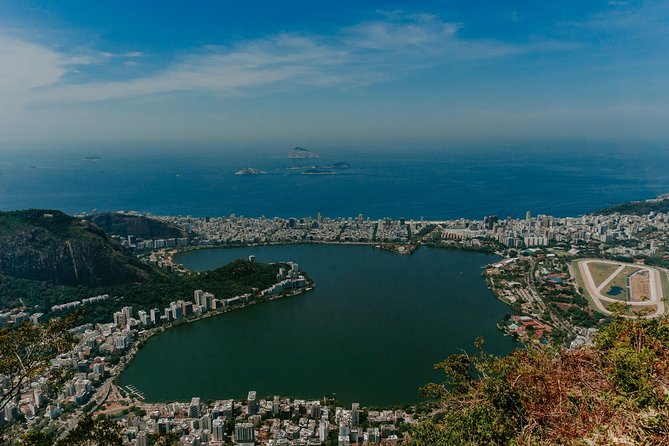 Rio Express: Christ the Redeemer and Sugarloaf Mountain - Copacabana and Ipanema from the van