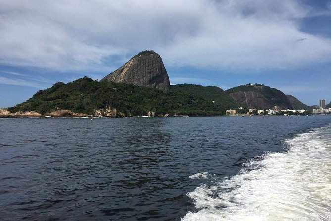 Rio From the Sea: Guanabara Bay Cruise with Optional Barbecue Lunch - Sugarloaf, Urca, Botafogo, and Flamengo