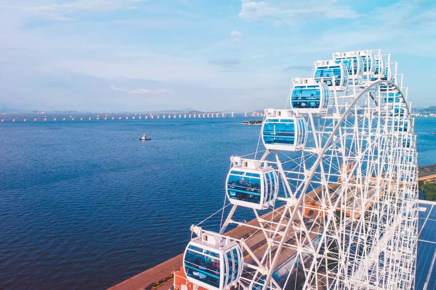 Rio: Museum of Tomorrow, Yup Star & Olympic Boulevard - Riding the 88-meter Yup Star wheel