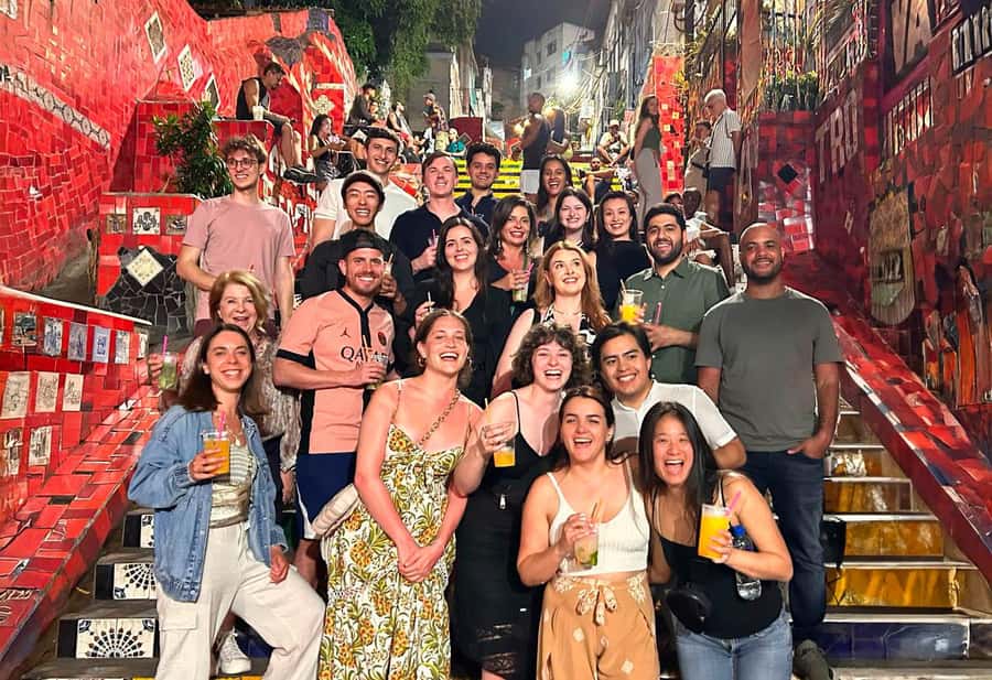 Rio: Pub Crawl in Lapa with Cachaça Tasting and Live Samba - Key points at a glance