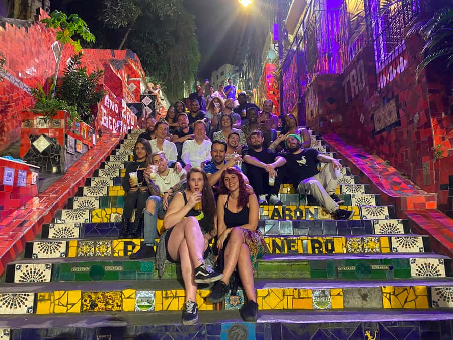 Rio: Pub Crawl in Lapa with Cachaça Tasting and Live Samba - Live samba in a local bar