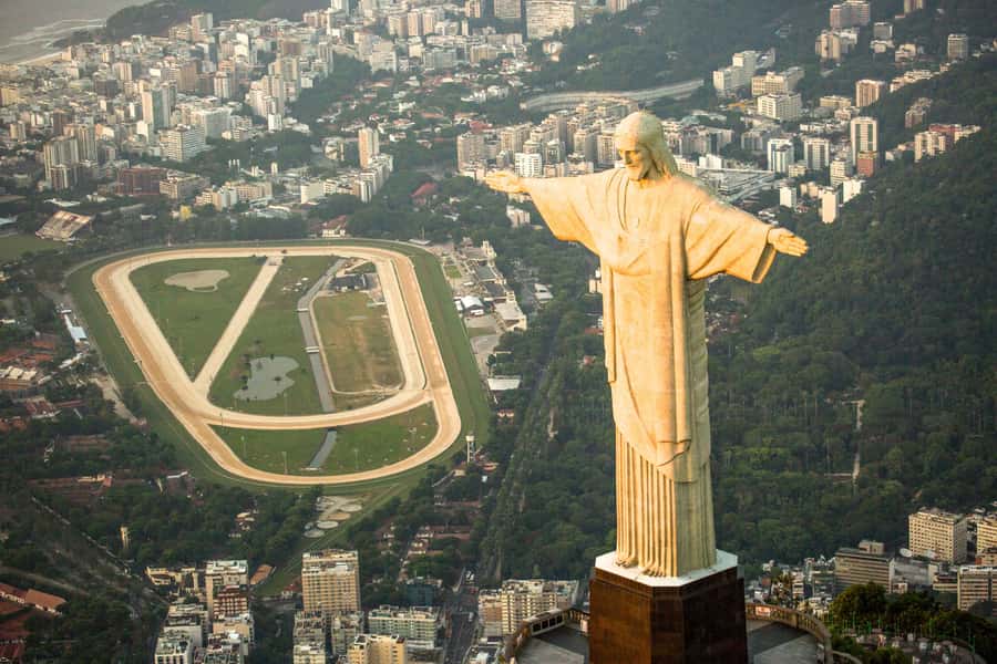 Rio: Sugarloaf Cable Car and Corcovado Train Tickets - Moving from Cosme Velho to Urca