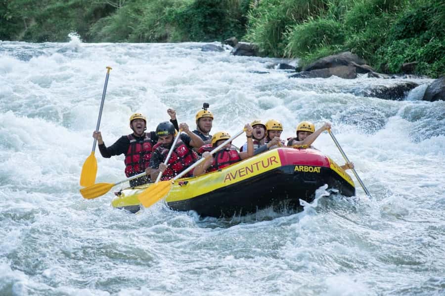 Rio: White Water Rafting Adventure tour in Rio de Janeiro - Leaving Rio for a seven-kilometer river run