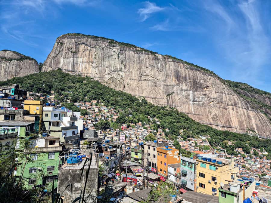 Rocinha Jeep Tour: A Journey into the Soul of the Favela! - The lecture that gives Rocinha context