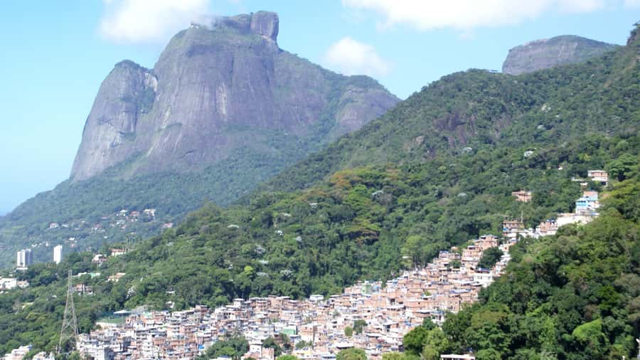 Rocinha Jeep Tour: A Journey into the Soul of the Favela! - A short walk through Rocinha