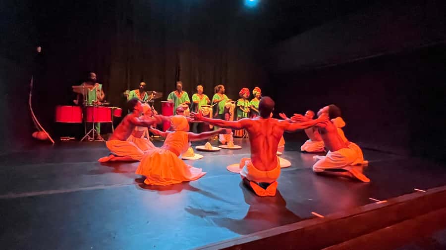 Salvador by Night: Cultural Dinner and Show - Should you book Salvador by Night?