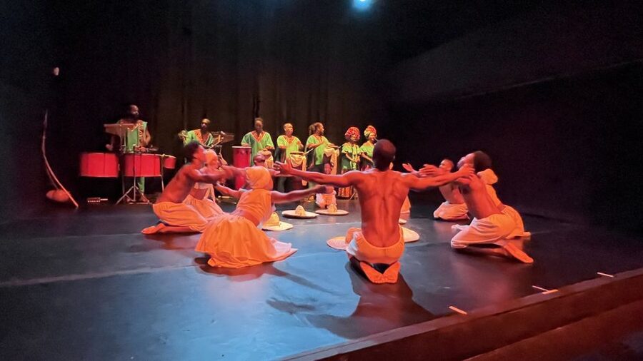 Salvador by Night: Cultural Dinner and Show - What the four-hour format really gives you