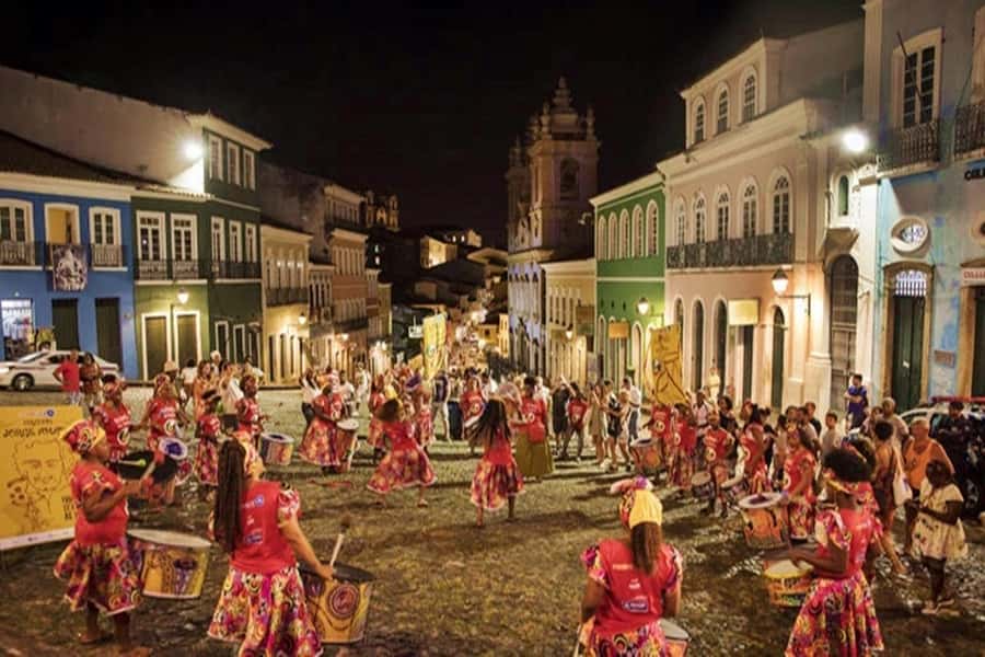 Salvador by Night: Pelourinho & Old Town Tour - Who should book this experience?