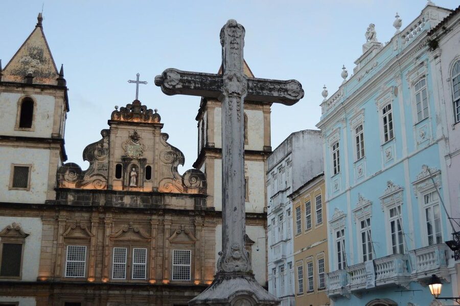 Salvador Historic Walking Tour - Pelourinho - Group size, languages, and timing