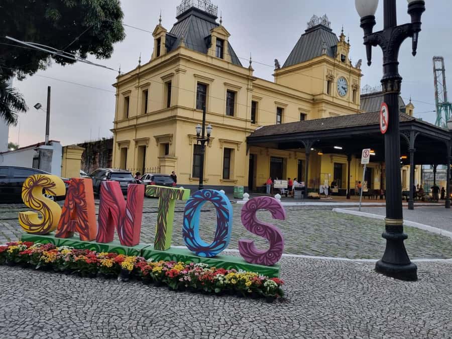 Santos & Guaruja: 8 hour Beach Tour Starting in Sao Paulo - Pelé Museum and Valongo Station