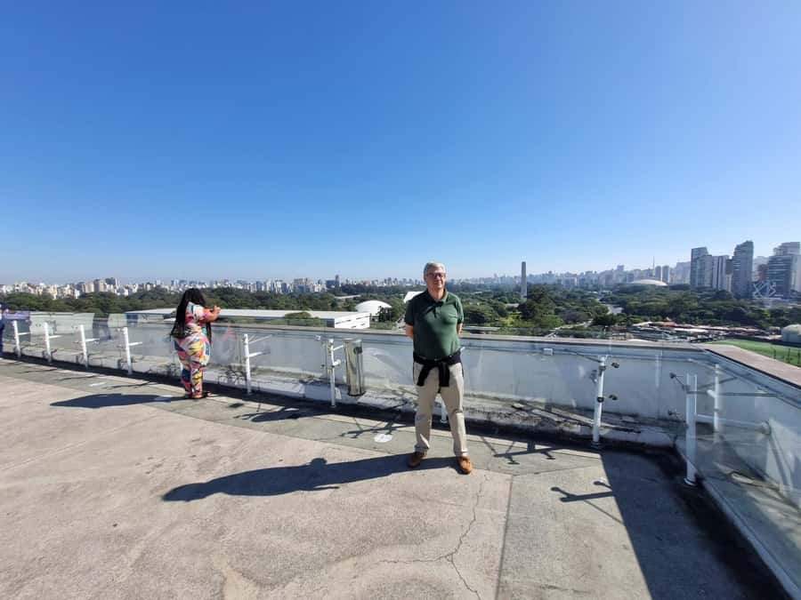 São Paulo: 5hr City Tour With Fruit Tasting - Football, architecture, and the city center