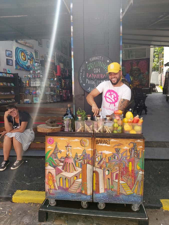 São Paulo: Bar and Street Art Crawl with Local Guide - Key points to know before booking
