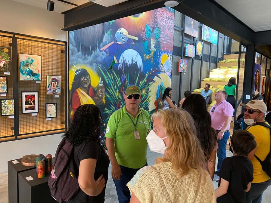 São Paulo: Classic Half-Day Private Sightseeing Guided Tour - The Municipal Market is the best pause for food