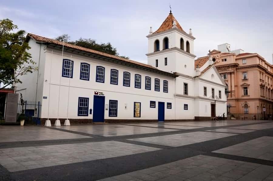 São Paulo : Highlights Walking Tour With A Guide - Vale do Anhangabaú and São Paulo’s Public Life