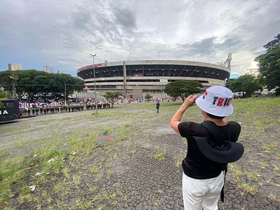São Paulo: Join a São Paulo football game with a local fan - What makes this São Paulo football night special
