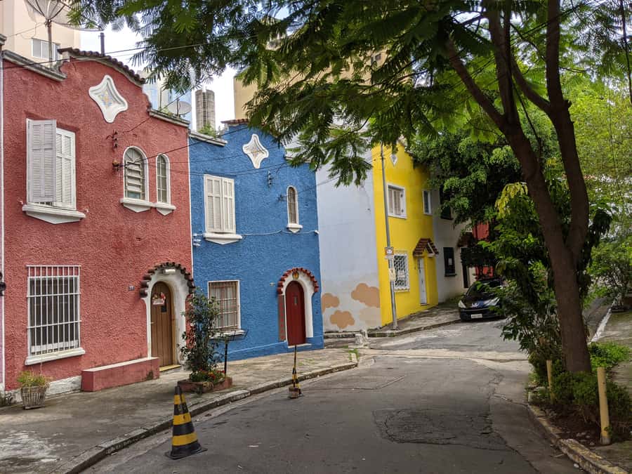 São Paulo: Liberdade Street Food Tour - Korean choux pastry and a wider neighborhood story