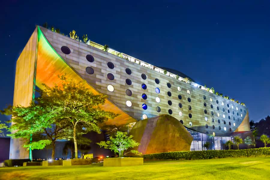 São Paulo: Private 4-Hour Night Tour - The guide can make or break the evening