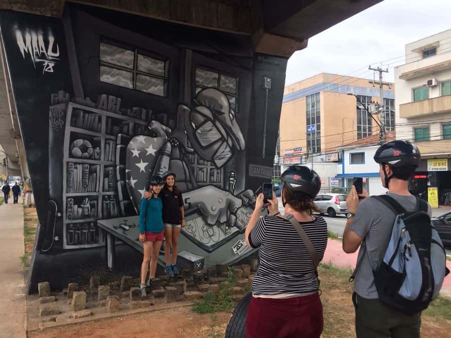 São Paulo: Street Art Bike Tour - Paulista Avenue, where the city changes pace
