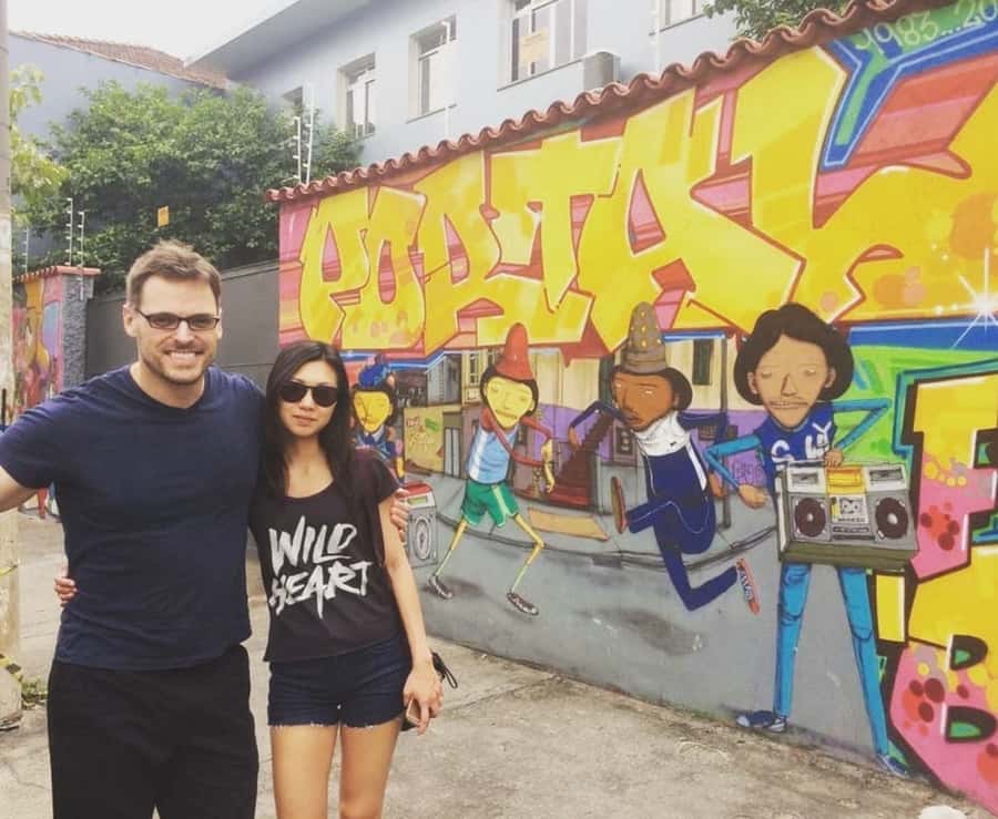 São Paulo Street Art Tour - The gallery finish changes the pace