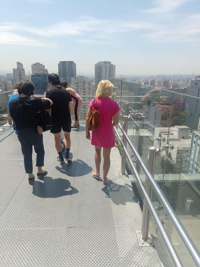 Special tour 8 hour (walking tour + nightlife ) - Five and a half hours of bars, music, and dancing