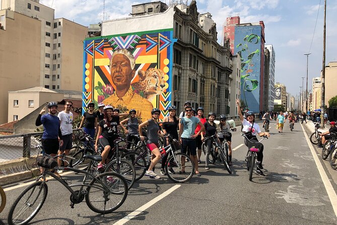 Street Art and Park Bike Tour - Batman Alley: São Paulo’s famous outdoor gallery