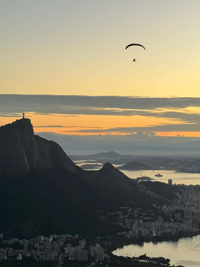 Sunrise at Morro Dois Irmãos + Vidigal Favela Experience - Smart preparation for the morning