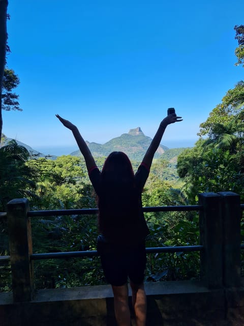 Tijuca Rain Forest - Adventure through Waterfalls & Caves - Wildlife, photographs, and the guide’s role