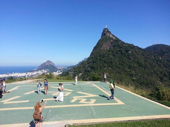 Tour to Mirante Dona Marta at sunrise with guide and photos! - Key points to know before booking