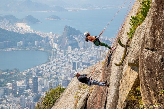 Trail and Rappel on Morro Dois Irmãos - From Praça do Vidigal to the trailhead