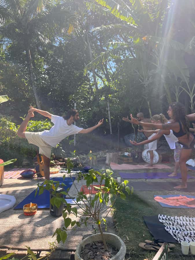 Yoga + Sound Healing - Ipanema Park - Yoga beside the sea at Ipanema Park